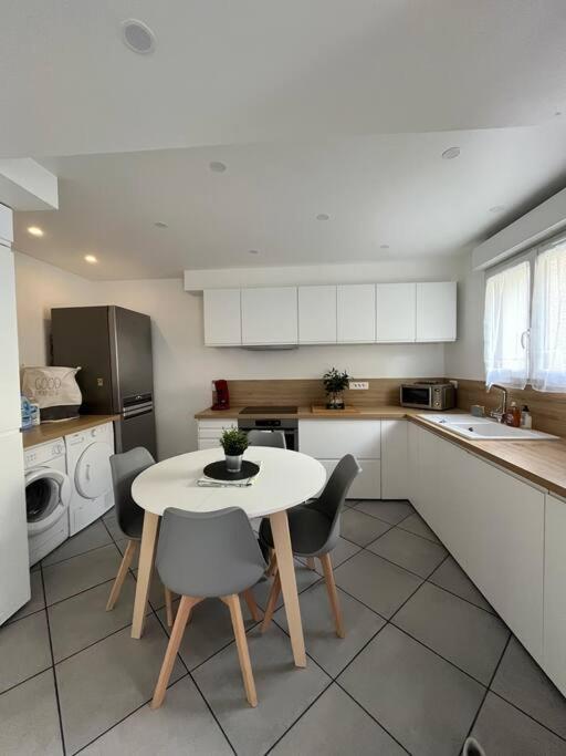 Superbe Appartement Moderne En Rez-De-Chaussee Ozoir-la-Ferriere ภายนอก รูปภาพ